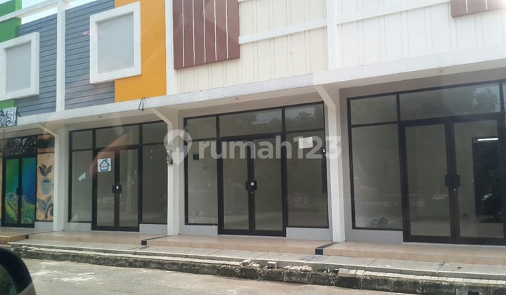 ruko di Galuh Mas Kerawang Barat, cocok untuk investasi, usaha kuliner, kantor, butik, berada di pusat kota yang sudah lengkap fasilitasnya