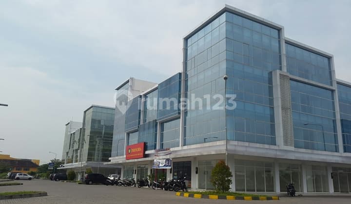 Ruko strategis depan mall the park solo baru