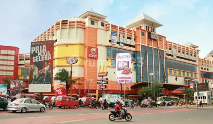 Kios bagus dan murah di PGC Cililitan