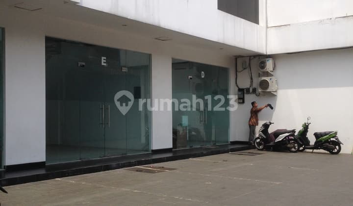 Ruko 3 lantai di Ampera raya (Blkg Electronik city)