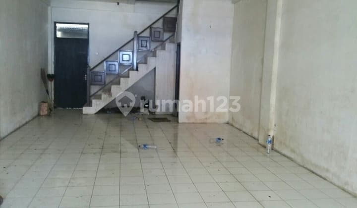 ruko 2 lantai di pasar induk caringin menghadap pasar induk