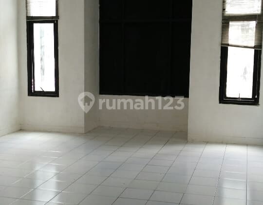 Ruko Strategis di jalan utama di kelapa gading