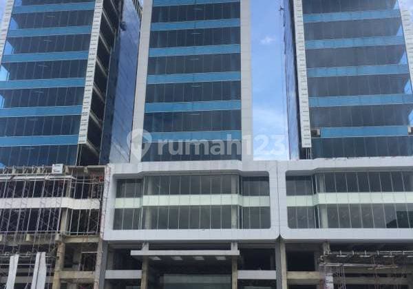 Office Signature PIK Tower , Pantai Indah Kapuk berada diarea multi functions