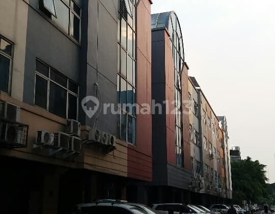 Meruya Ilir Ruko Gandeng 4 Lantai