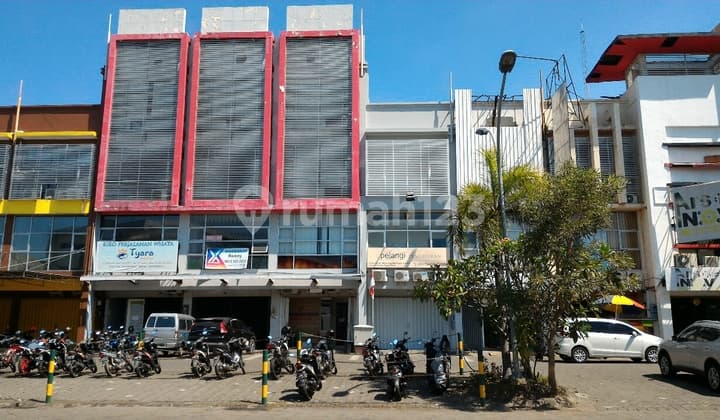 Ruko strategis di wilayah Surabaya Barat