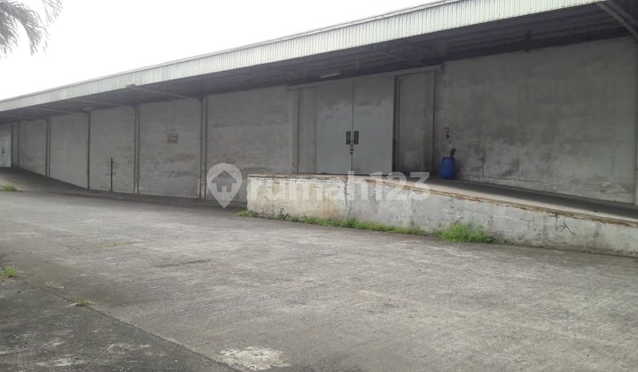 Gudang Loading Dock Siap Pakai MM2100 Cibitung Bekasi