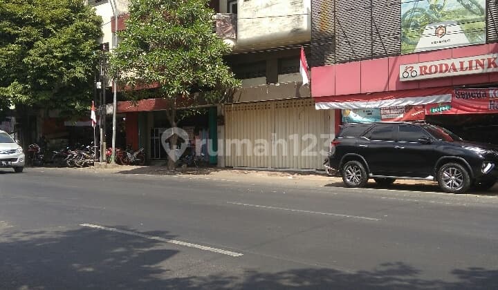 Ruko Gatot Subroto dengan lebar 6 m