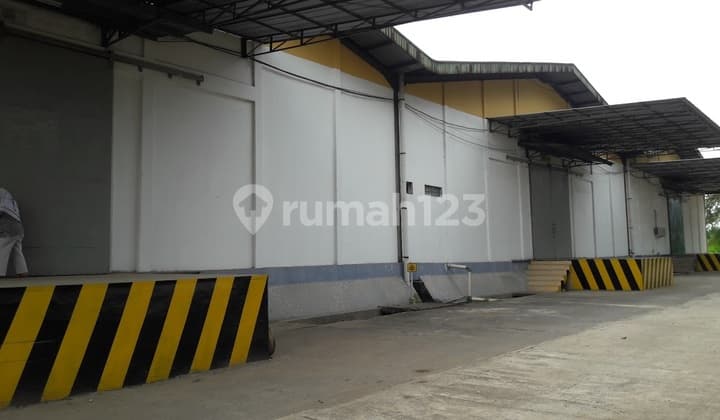 Gudang 8.500 m2 Cikupa Tangerang Pinggir Jalan Raya