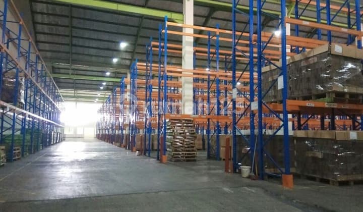 Gudang Siap Pakai 5.100m2 Sentul Bogor Plus Racking dan Loading Dock