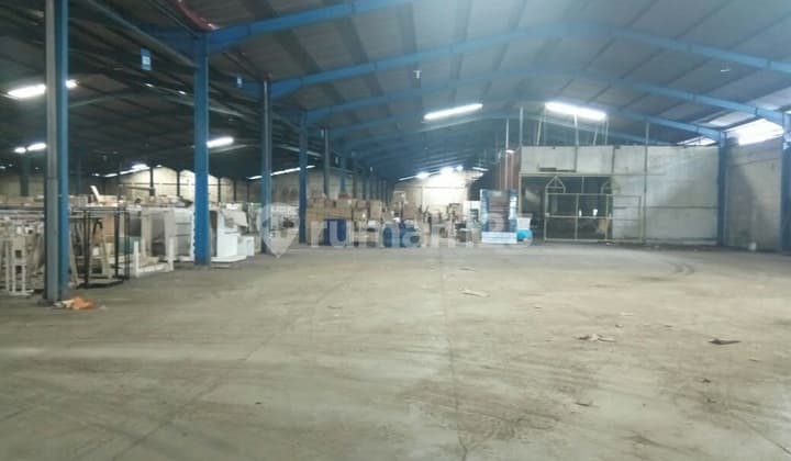Ready-to-Use Warehouse Daan Mogot 5000 m2 40Feet Container Access