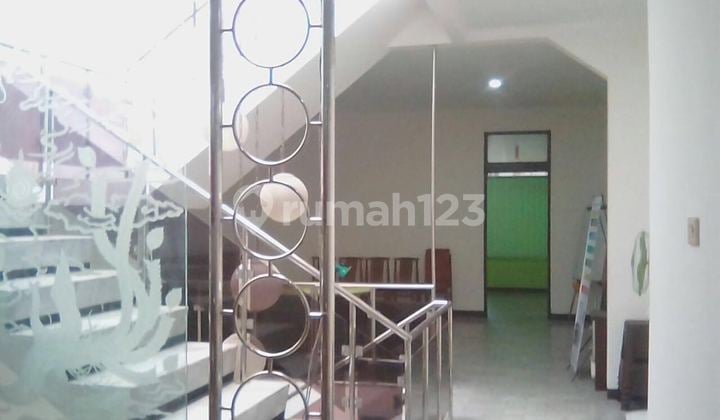 Astanaanyar Shop House