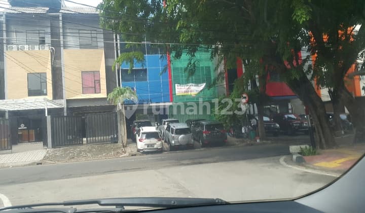 ruko asri dekat pusat kota