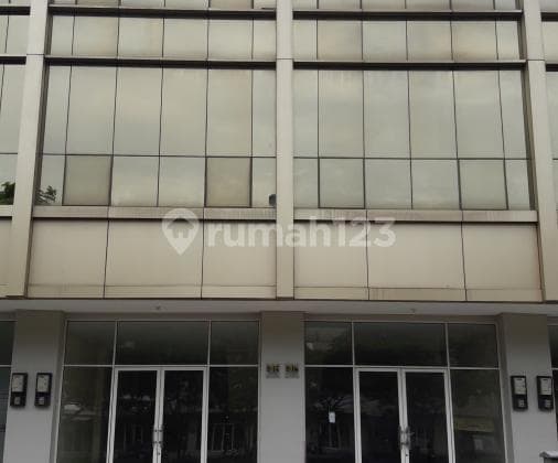 Disewa Ruko Green Lake City, Wall Street Hadap Boulevard-Harga Nego