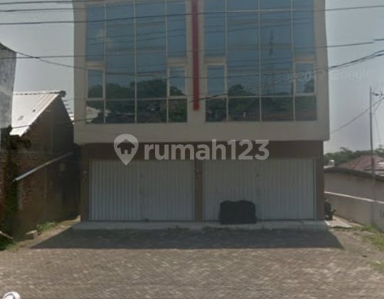Ruko jalan raya tugu ada dua unit,jalur pantura