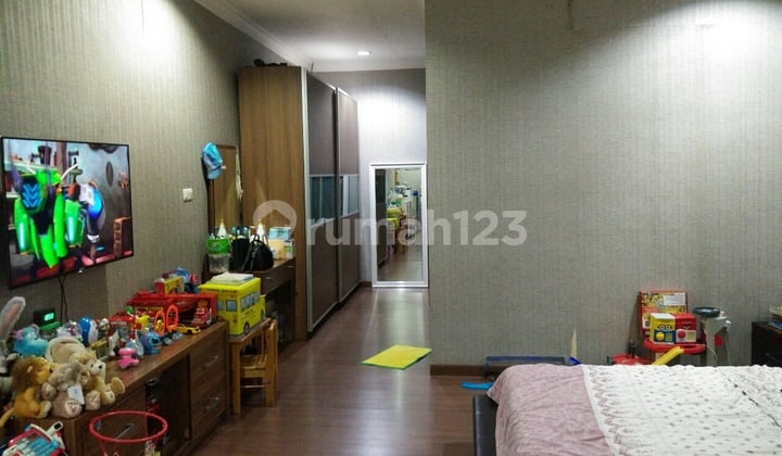 Ruko / Rukan Siap Huni Daerah Lengkong Jual Cepat