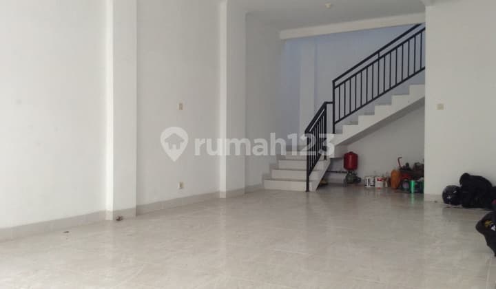 rumah / ruko bisa usaha di pasirluyu barat BKR