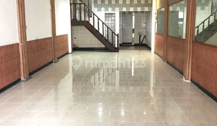 ruko pusat kota di jl. tidar siap pakai !!