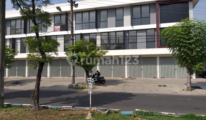 Ruko Baru 3 Lantai Siap Huni Bisa KPR Di Raya Manyar Jaya Surabaya