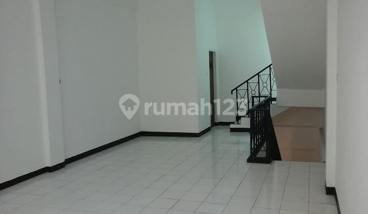 Ruko siap pakai klampis megah