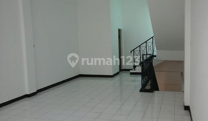 Ruko siap pakai klampis megah