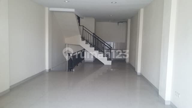 Ruko 3 Lantai. Bebas Banjir. Duri Raya Kedoya