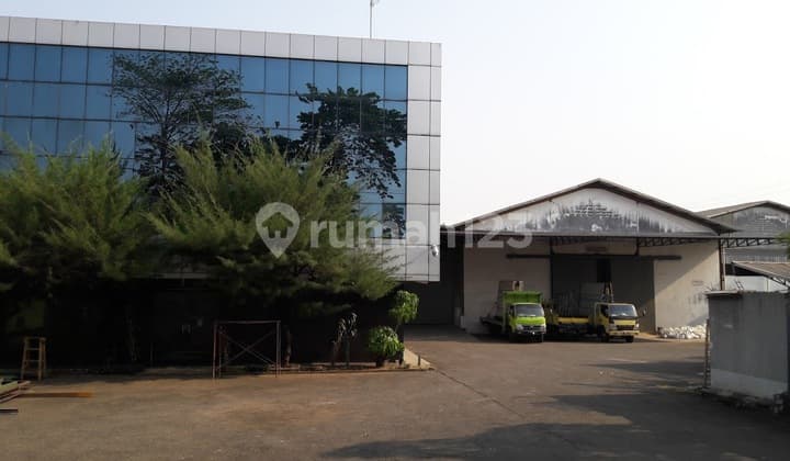 Gudang Siap Pakai Narogong Bekasi 2.600 m2