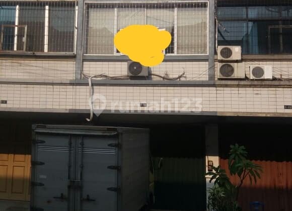 Ruko pluit pasir mas