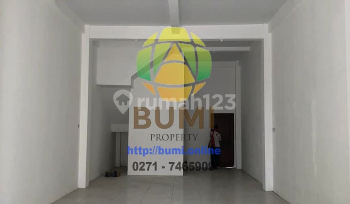 Ruko siap pakai cocok untuk kantor atau usaha