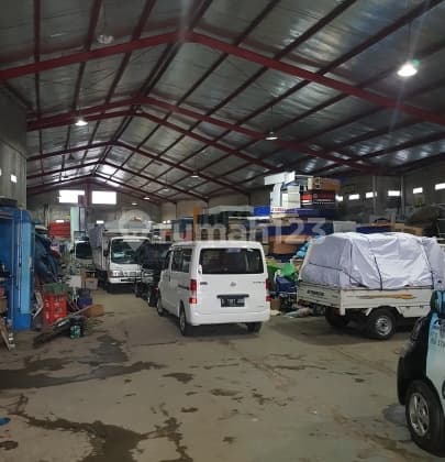 Sloping Kiara Wing, strategic location