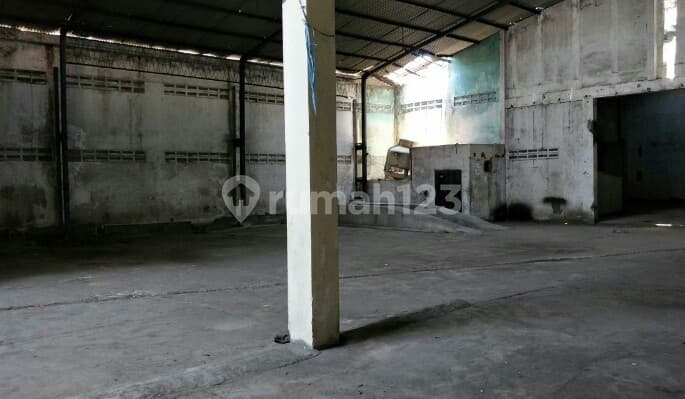 Gudang Kawasan Berbek Waru Sidoarjo 3 Lantai Luas