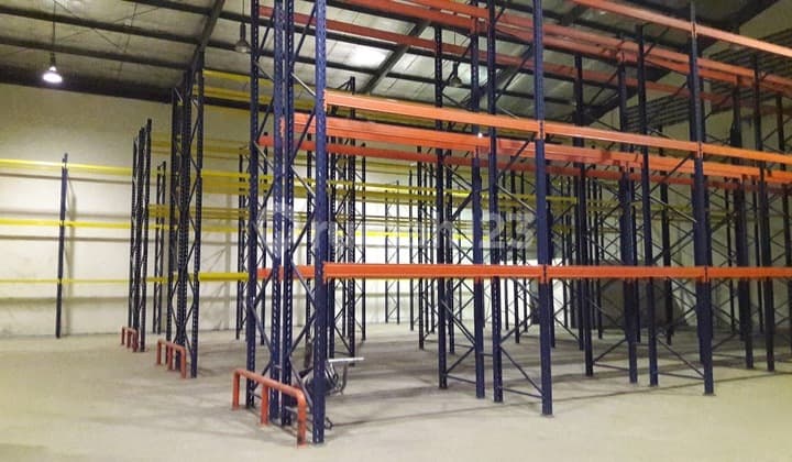 Gudang plus kantor 2750m2 Ciputat Tangsel siap pakai