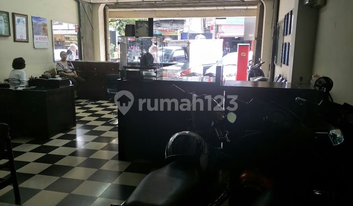 Ruko di Otista Daerah Pertokoan King, Dalem Kaum, Cibadak Kota Bandung