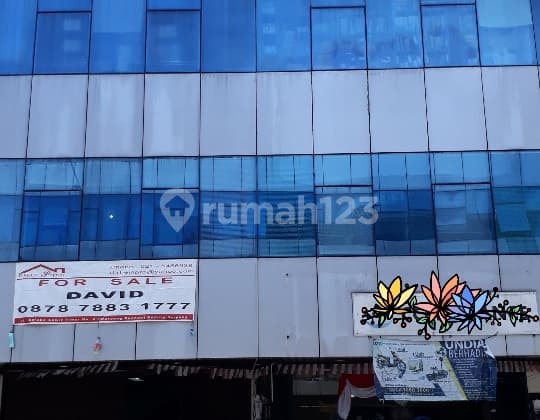Terraced shophouse in Ciputat Indah Permai