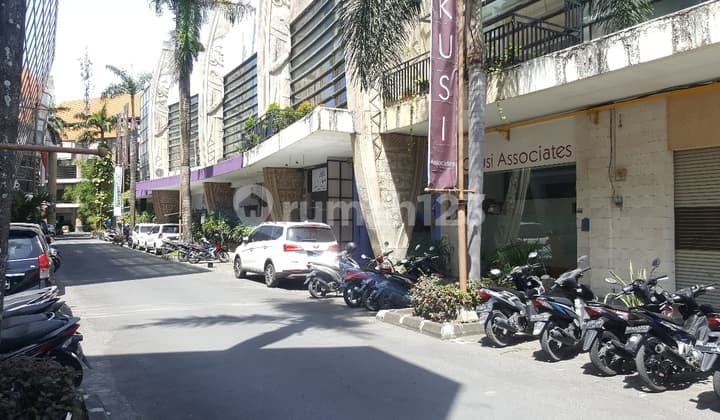 Nice and well maintained shophouse in Kuta Bali