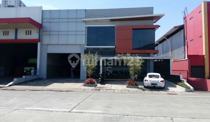 Gudang berikut kantor Lux 2 in 1. Kopo Bizpark