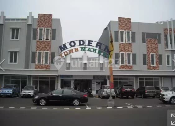 Kios di Pasar Modernland di Cikokol