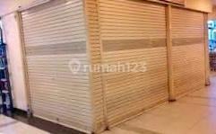 Kios lindeteves hoek hayam wuruk