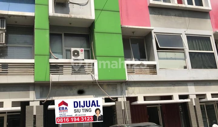 Ruko di Plaza de Lumina Taman Semanan Indah