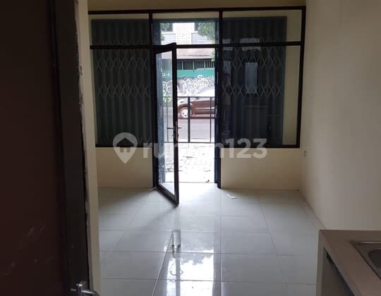 Untuk investor, Toko Gandeng 3 , Kembangan - Meruya
