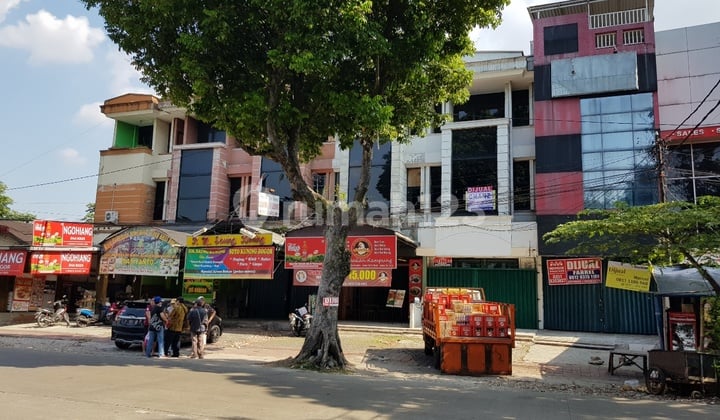 Ruko Siliwangi dekat Asinan Gedung Dalam dan Dunkin Donut