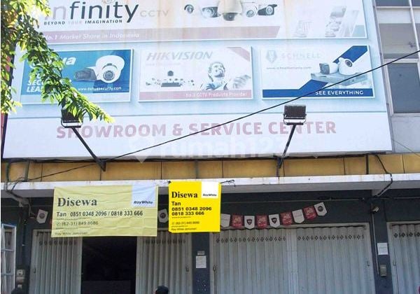 Ruko di Kusuma Bangsa, Strategis, Nol Jalan Raya, Ramai, Siap Pakai, ada 2 unit Jejer - TAN -