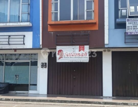 Di jual Ruko lokasi cantik strategis Di Grand Wisata