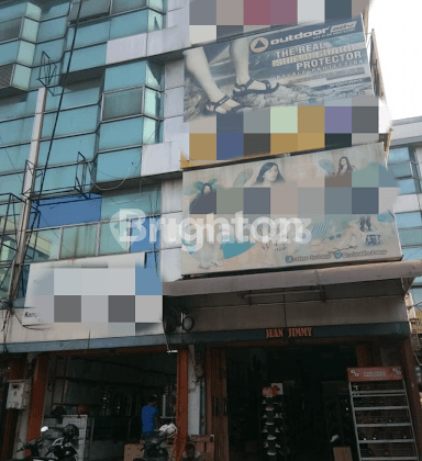 Ruko terawat ada lift 5 lantai turun harga