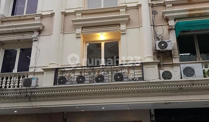 Royal Palace 3-story shop house, ready to occupy. Contact 0813-1838-1838