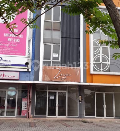Ruko Glaze, Gading Serpong, Tangerang Selatan