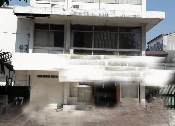 Gedung Strategis di Daerah Kota