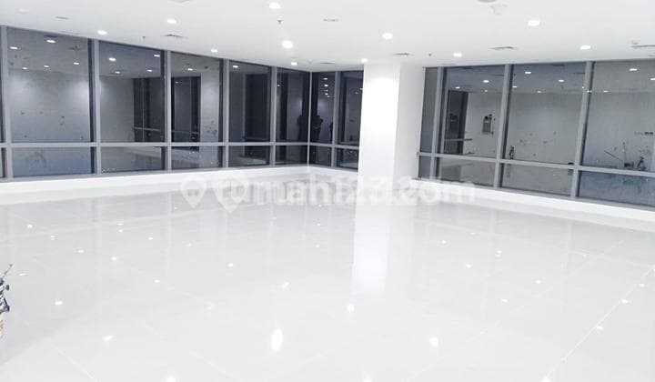 Office Space @Soho Capital (Central Park) Luas 142 m² Kondisi Fitout 210 Ribu/m²/Month, Central Park, Jakarta Barat