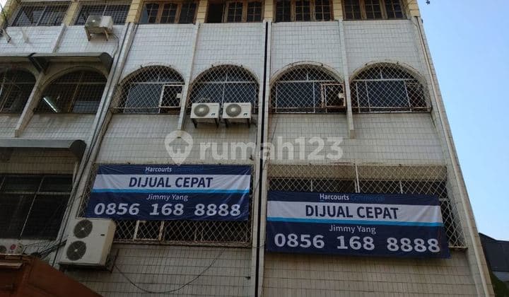 Nice 2-Storey Shophouse in Sawah Besar, Central Jakarta