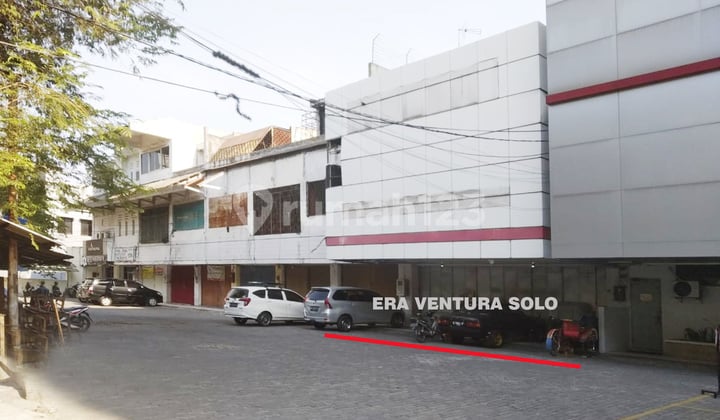 Ruko Kawasan Bisnis Tengah Kota Solo Ruko Kawasan Bisnis Tengah Kota Solo