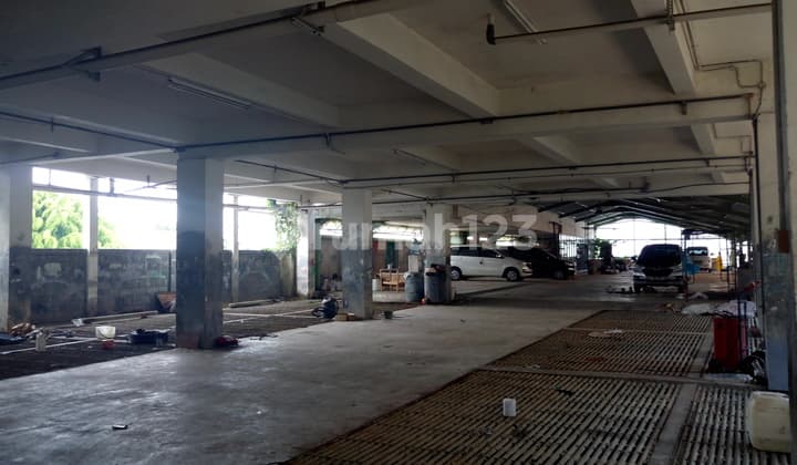 Ruko dan Tanah 2750 m2 lebar 11 m pinggir jalan poros A yani Balikpapan view ke arah pantai